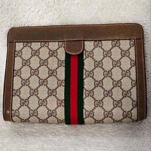 ❣️❤️‍🔥HOST PICK ❤️‍🔥Gucci GG Clutch/Pouch❣️